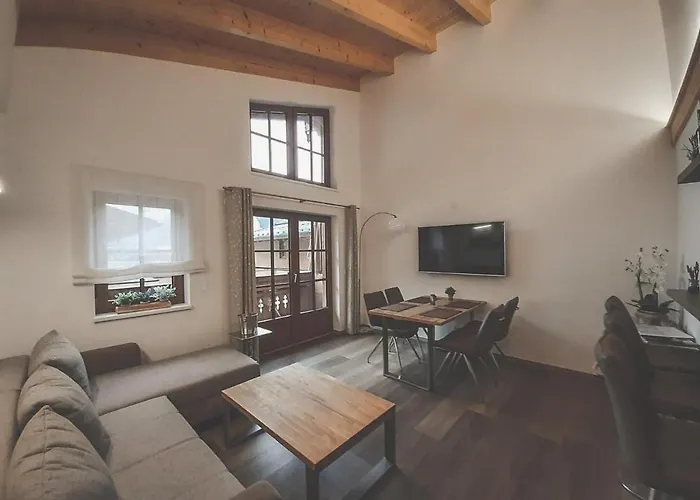 Hochalmbahnen Chalets Apartment 1h OG Lägenhet *