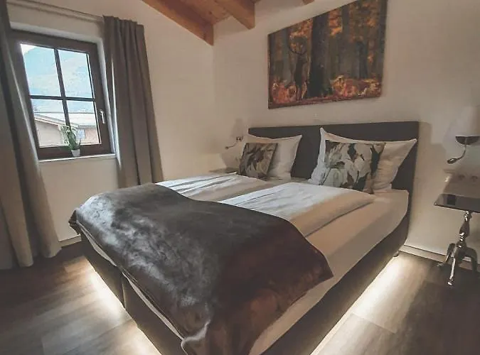 Hochalmbahnen Chalets Apartment 1h OG Lägenhet Rauris